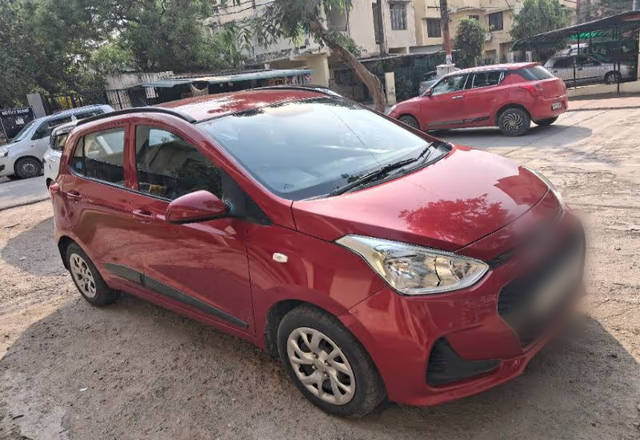 https://images10.gaadi.com/usedcar_image/4576986/original/8f6022e1-e5ae-4327-beea-3e289af444e2.?imwidth=6400