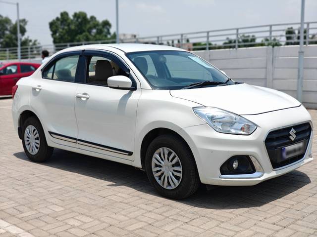 https://images10.gaadi.com/usedcar_image/4577012/original/processed_e299578b6a87bfa3ed641136948fc9f3.jpg?imwidth=6400