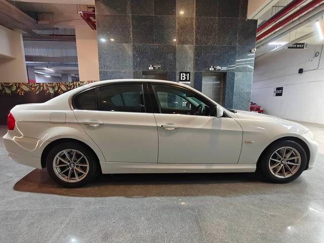 https://images10.gaadi.com/usedcar_image/4577016/original/processed_86a23b667e4c56cd17a1d728b9b3c603.jpg?imwidth=6401
