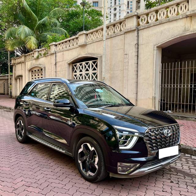 https://images10.gaadi.com/usedcar_image/4577024/original/processed_33f1cc17a4955e18cefb6e1ebeff902f.JPG?imwidth=6400