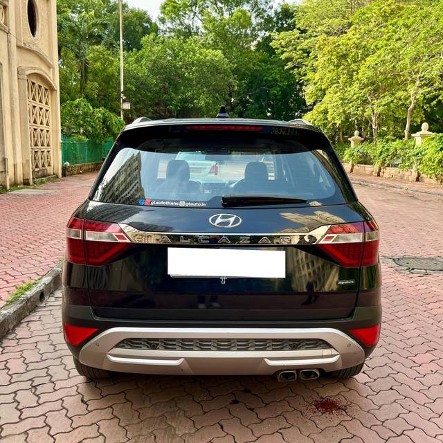 https://images10.gaadi.com/usedcar_image/4577024/original/processed_4c5b64e1864b6e4734b9419a4815f93e.JPG?imwidth=6402