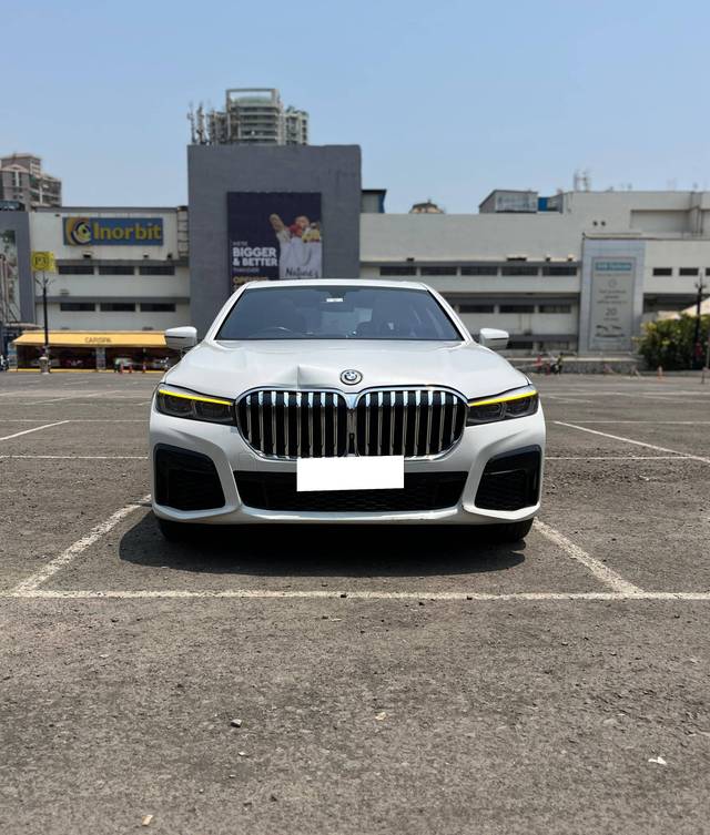 https://images10.gaadi.com/usedcar_image/4577029/original/processed_80be1f9fb8441187242bd093ecd40ecd.jpeg?imwidth=6400