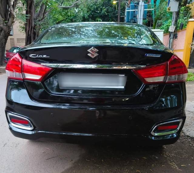 https://images10.gaadi.com/usedcar_image/4577057/original/processed_16ac5df0363b9eba5baa7df819eef41d.jpg?imwidth=6402