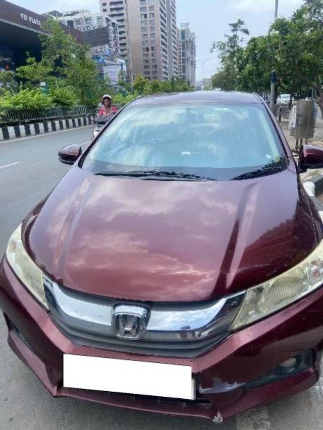https://images10.gaadi.com/usedcar_image/4577065/original/processed_b267daee-29dd-4a0c-a6e1-4e5701b821b1.jpeg?imwidth=6401