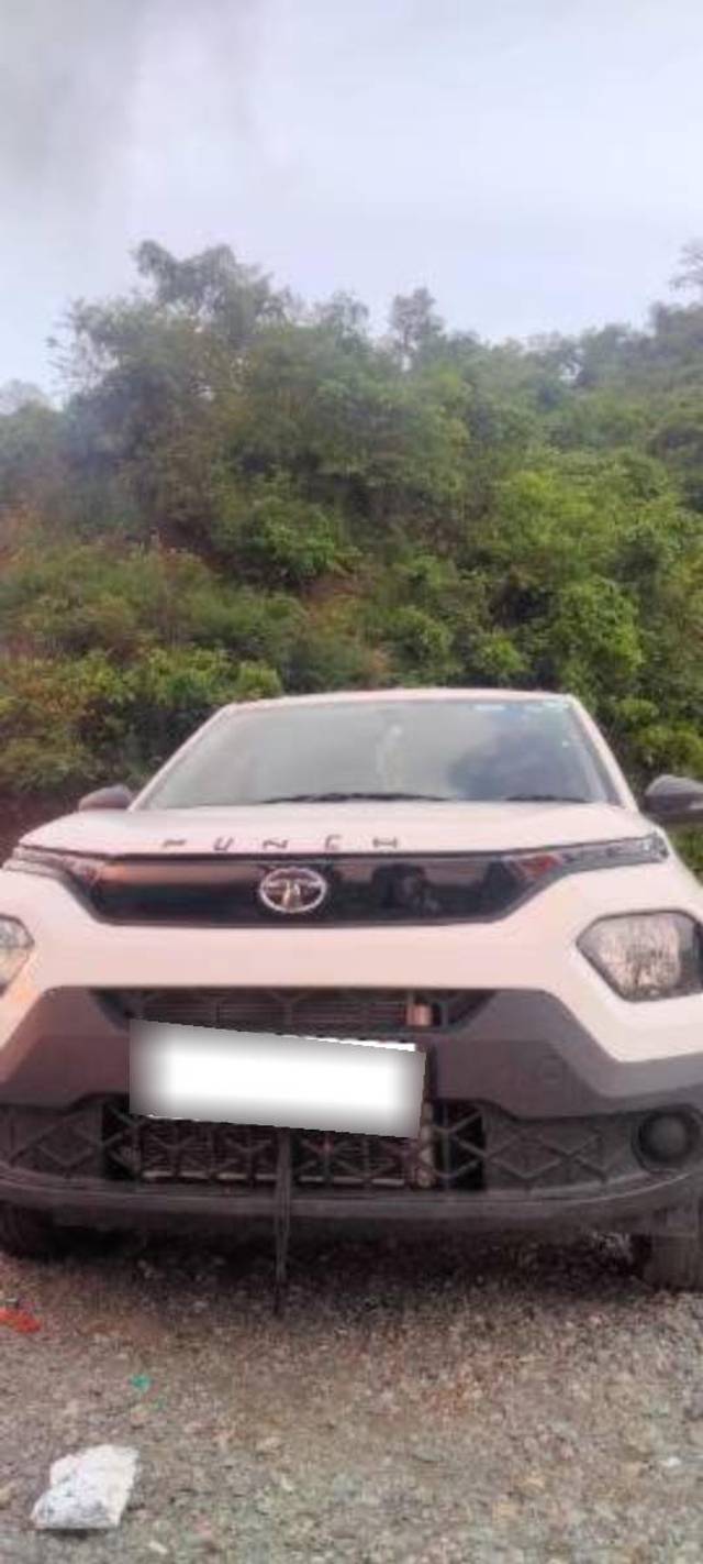 https://images10.gaadi.com/usedcar_image/4577068/original/processed_processed_e49b71fc-fad8-4112-af4a-d30778418e6e.jpg?imwidth=6400
