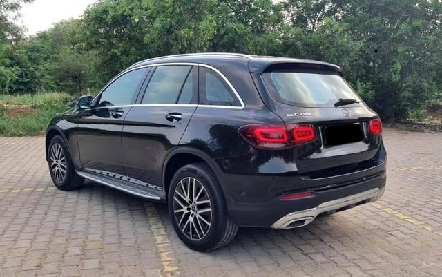 https://images10.gaadi.com/usedcar_image/4577069/original/processed_4bc50058bdb8be59fa1f7581a859950e.jpg?imwidth=6402