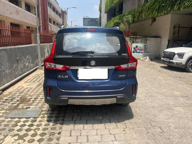 https://images10.gaadi.com/usedcar_image/4577070/original/processed_e1a52731-9ee4-4ae9-919b-259b41f0963a.jpeg?imwidth=6402