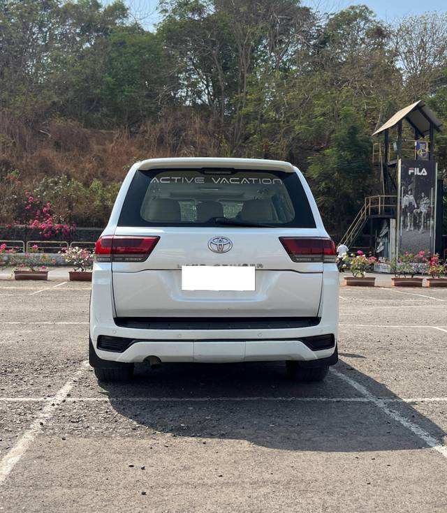 https://images10.gaadi.com/usedcar_image/4577077/original/processed_b900c5fe30ac0572493606fa8e1848f6.jpeg?imwidth=6402