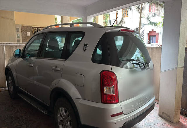 https://images10.gaadi.com/usedcar_image/4577109/original/88a80c25-866d-4ad9-a63c-c299f7775808.?imwidth=6400