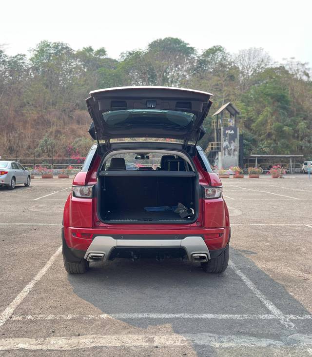 https://images10.gaadi.com/usedcar_image/4577143/original/processed_15c0be277b8d9e4c3d48bd75806d6acf.jpeg?imwidth=6402