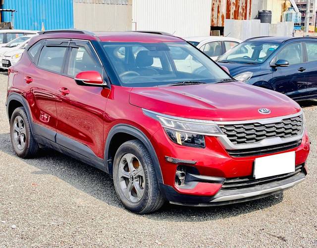 https://images10.gaadi.com/usedcar_image/4577169/original/processed_4a8b7d52338fc64a2d5dac2e2a382684.jpg?imwidth=6400