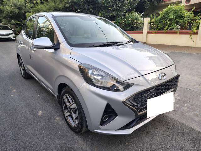 https://images10.gaadi.com/usedcar_image/4577177/original/processed_d69bd46e770b1221bb1f550949e05b10.jpg?imwidth=6400