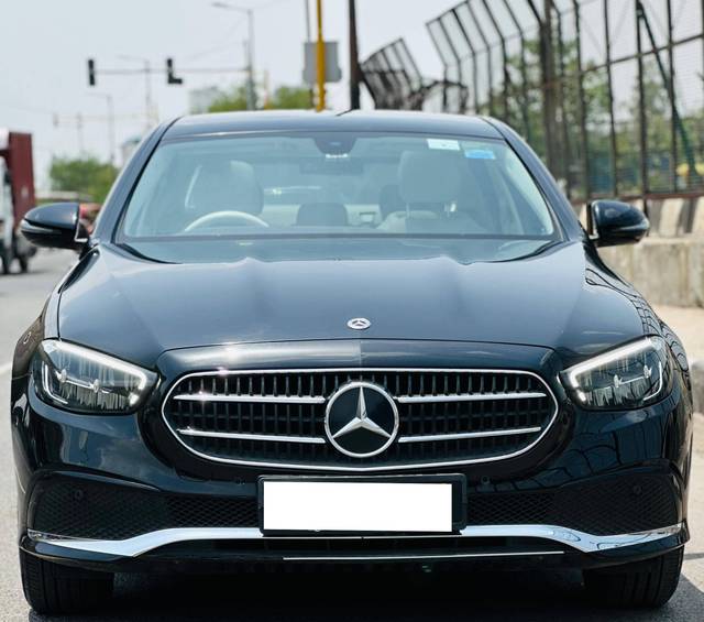 https://images10.gaadi.com/usedcar_image/4577186/original/processed_741dd3c1f36a64cef90da01dac90c6db.jpg?imwidth=6402