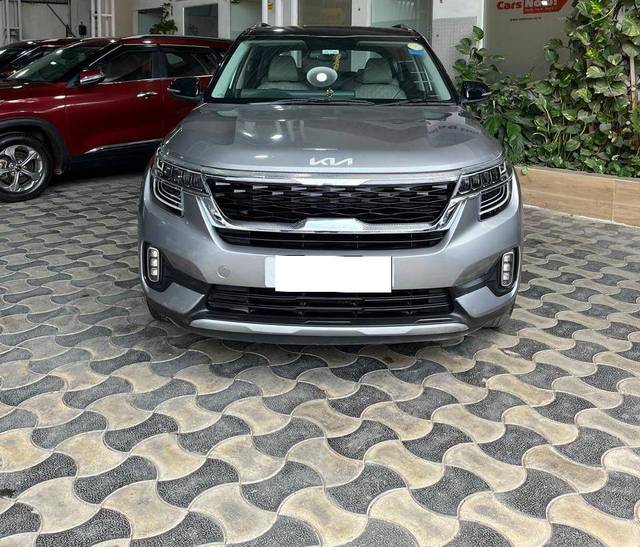 https://images10.gaadi.com/usedcar_image/4577199/original/processed_b48830841d305e0d3c45c50d5aa852b4.jpg?imwidth=6400