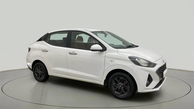 https://images10.gaadi.com/usedcar_image/4577200/original/e3f61cb0618008562721535560f3a89d.jpg?imwidth=6400