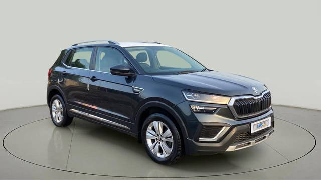 https://images10.gaadi.com/usedcar_image/4577275/original/4122fb885c634bb8c405cbe632b1be11.jpg?imwidth=6400