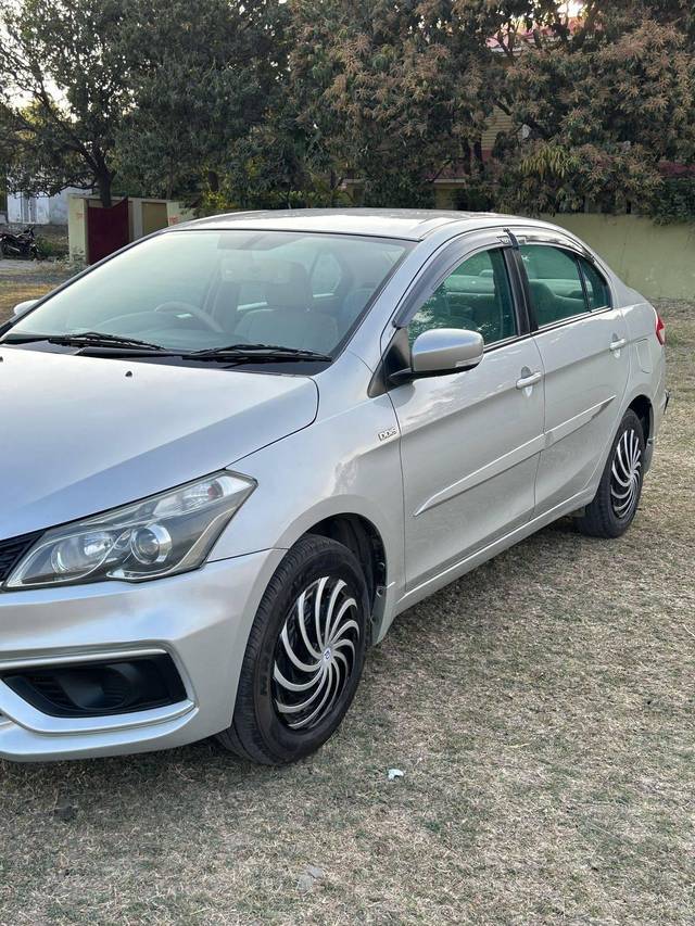 https://images10.gaadi.com/usedcar_image/4577282/original/processed_d06a65d204d23367c8d5303e6f432015.jpeg?imwidth=6400