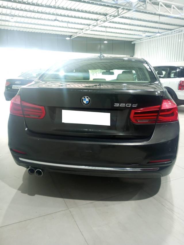 https://images10.gaadi.com/usedcar_image/4577283/original/processed_ff396f468edb73e0910044a862cb6094.jpg?imwidth=6402