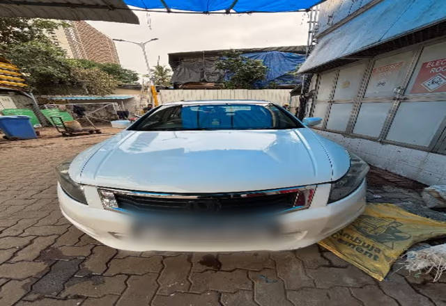 https://images10.gaadi.com/usedcar_image/4577285/original/96475430-25f7-4cf2-9aa7-c27860c6ce5b.?imwidth=6400
