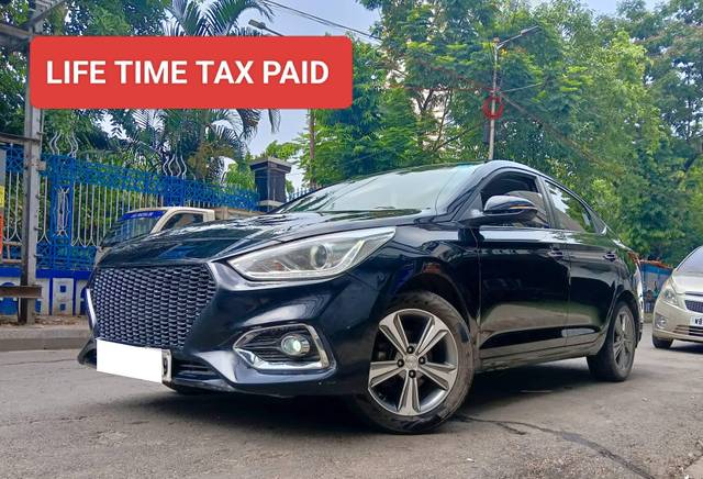 https://images10.gaadi.com/usedcar_image/4577326/original/processed_b366faa3e371eedbe2271cb471471446.jpg?imwidth=6400