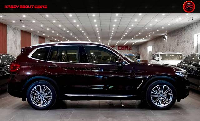 https://images10.gaadi.com/usedcar_image/4577329/original/processed_1558aa2a6d8fe801f09363537513f1fe.jpg?imwidth=6401