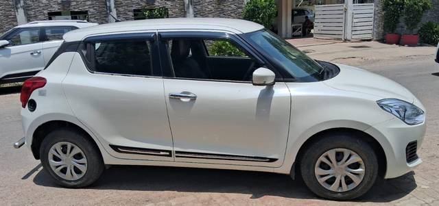 https://images10.gaadi.com/usedcar_image/4577335/original/7033a2c44302aedeef15e4ee993a35f0.jpg?imwidth=6402