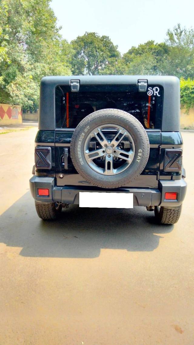 https://images10.gaadi.com/usedcar_image/4577339/original/processed_613d59ebb4d7f486ba73264e336bd9e1.jpg?imwidth=6402