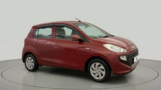 https://images10.gaadi.com/usedcar_image/4577341/original/6480dc615a76ec9eb408694f2a001aa0.jpg?imwidth=6400