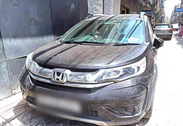 https://images10.gaadi.com/usedcar_image/4577342/original/806283f7-ed5c-43b5-b845-b066d1428bbd.?imwidth=6400