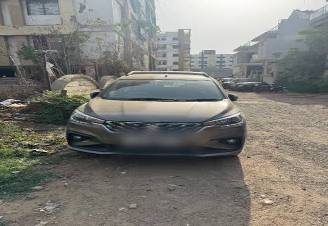 https://images10.gaadi.com/usedcar_image/4577345/original/be56d2c4-0045-4b54-a82a-d46c3314e601.?imwidth=6400