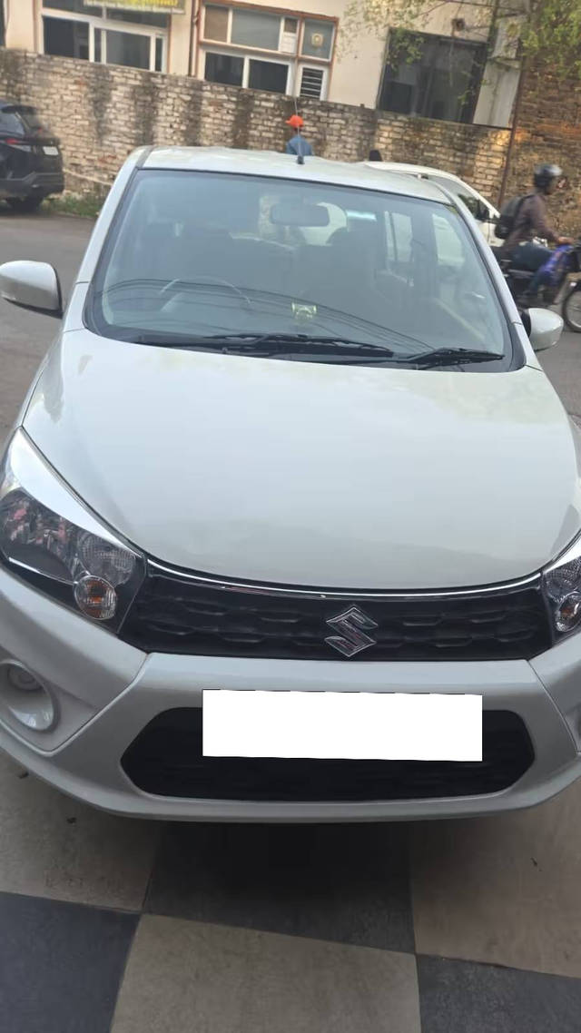 https://images10.gaadi.com/usedcar_image/4577369/original/processed_def2945c-b8be-41cb-a039-9f0568c5a9a0.png?imwidth=6401