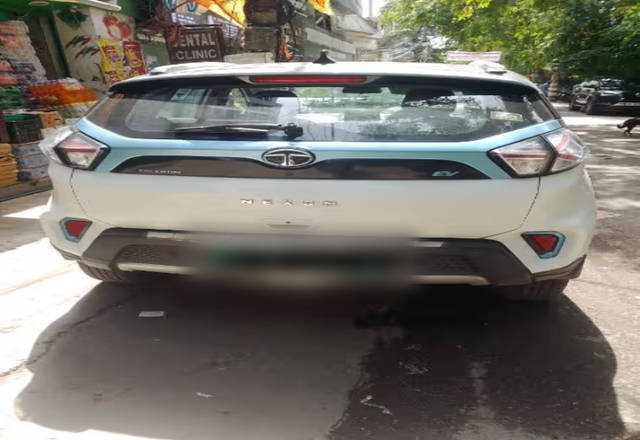 https://images10.gaadi.com/usedcar_image/4577389/original/89feeeab-3564-4d90-89b4-9331713027ac.?imwidth=6401