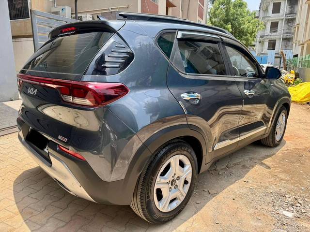 https://images10.gaadi.com/usedcar_image/4577391/original/processed_60fe2e8d6e25b779c8610c7dc10225f3.jpg?imwidth=6401