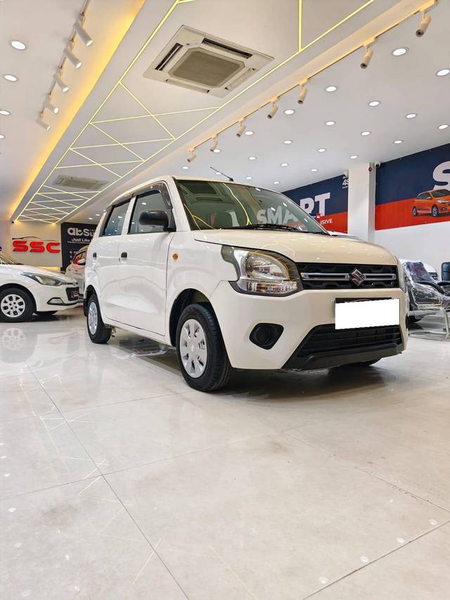 https://images10.gaadi.com/usedcar_image/4577402/original/processed_d488e11680515a3b43354d1090db2ef5.jpg?imwidth=6400