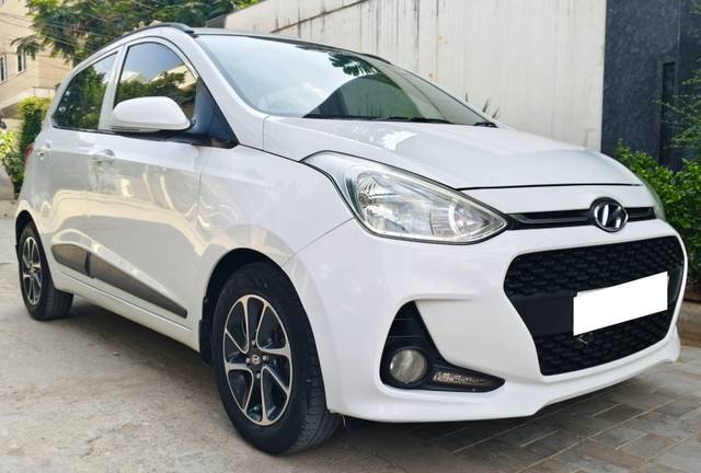 https://images10.gaadi.com/usedcar_image/4577422/original/processed_98d2edc7-6af1-4018-828f-c4cb28db8851.jpg?imwidth=6400