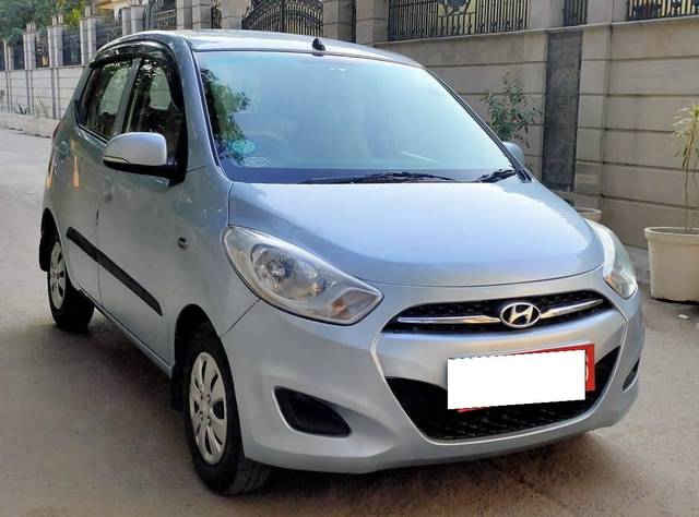 https://images10.gaadi.com/usedcar_image/4577433/original/processed_da6df7f2b66db32226e878c20f528a3f.jpg?imwidth=6400