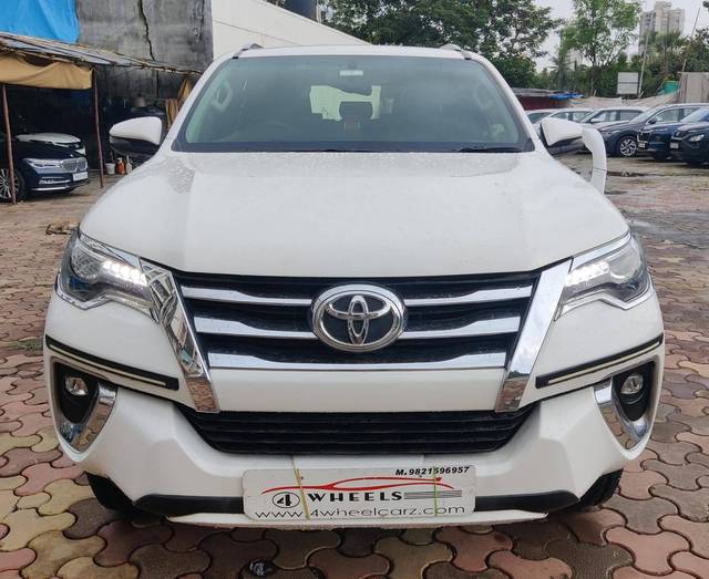 https://images10.gaadi.com/usedcar_image/4577439/original/processed_7bcad037b23e9f703a6fffa60eb35c7c.jpeg?imwidth=6400
