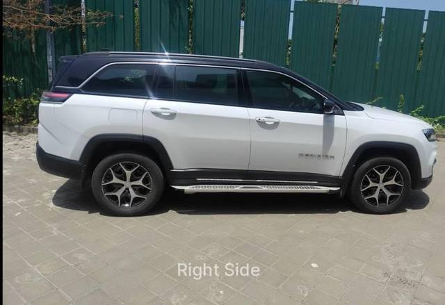https://images10.gaadi.com/usedcar_image/4577453/original/processed_dd11505a-fadd-4385-a997-9643283e0350.jpg?imwidth=6401