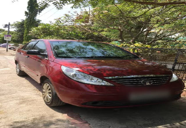 https://images10.gaadi.com/usedcar_image/4577456/original/b1a7a90e-2faf-45a4-b17b-bd22b2fb38da.?imwidth=6400