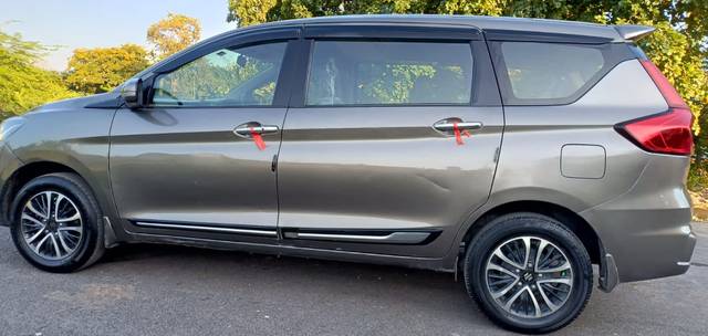 https://images10.gaadi.com/usedcar_image/4577528/original/f375721852507783f6bc82e6899acb82.jpg?imwidth=6402
