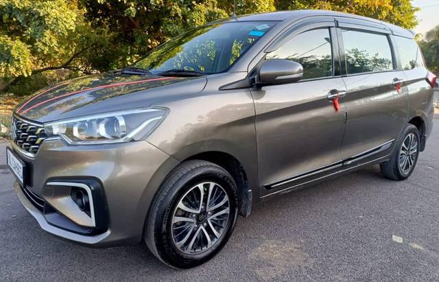 https://images10.gaadi.com/usedcar_image/4577528/original/processed_e5a5f26e3d6da0e54dc4a8ba95d7e3a5.jpg?imwidth=6400