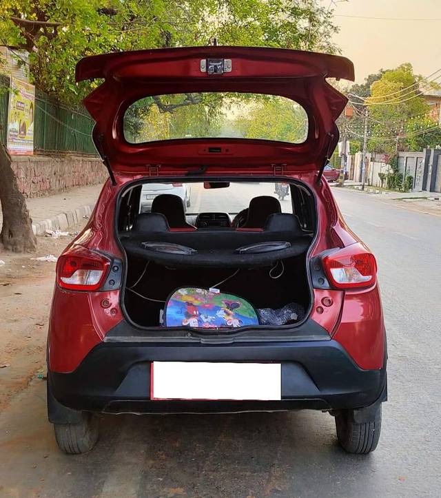 https://images10.gaadi.com/usedcar_image/4577530/original/processed_dbdf63a6d47d7736021947a47c52982a.jpg?imwidth=6401