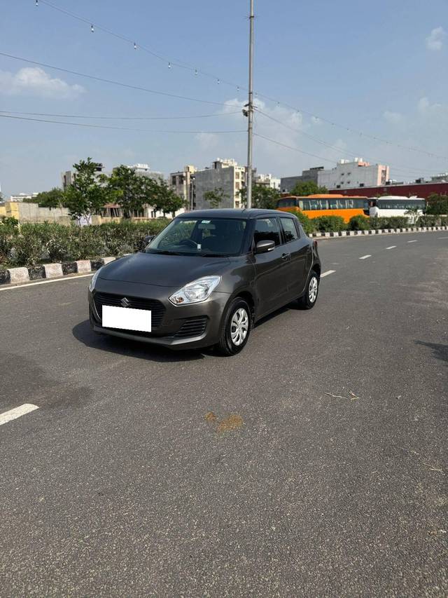 https://images10.gaadi.com/usedcar_image/4577543/original/processed_5b540fd78968edab09b4a32a3fd660a9.jpg?imwidth=6400