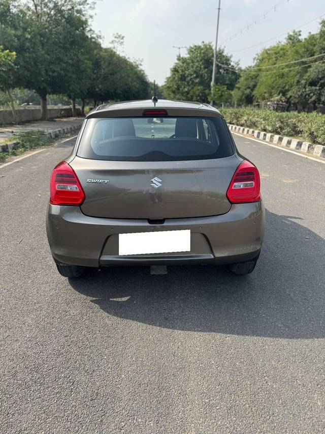 https://images10.gaadi.com/usedcar_image/4577543/original/processed_c4a93b8538eb4c41daa70d0ec7583ad1.jpg?imwidth=6402