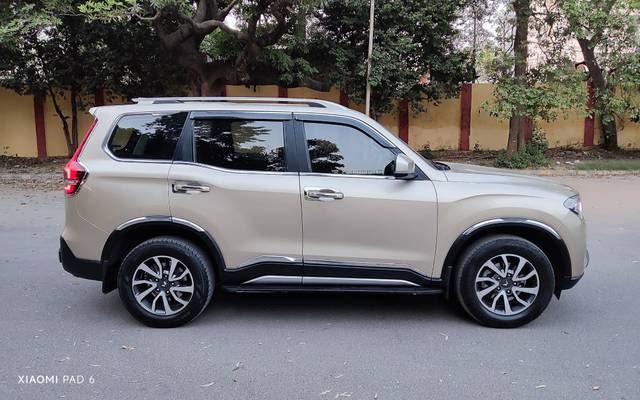 https://images10.gaadi.com/usedcar_image/4577575/original/processed_73752ec49d4eb8e35daa7e0fc9eadd6d.jpg?imwidth=6401
