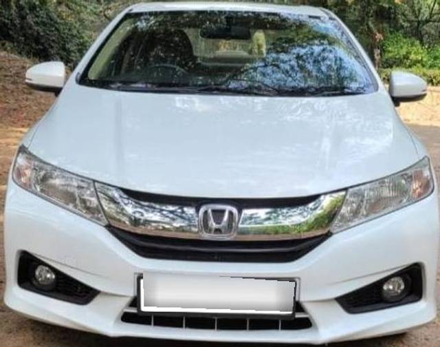 https://images10.gaadi.com/usedcar_image/4577577/original/processed_ba6a47cffa3304d7bb7ac4510dade877.jpeg?imwidth=6402
