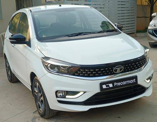 https://images10.gaadi.com/usedcar_image/4577581/original/processed_f6be5a83c3eb24a13a2083875a4ef43d.jpeg?imwidth=6400