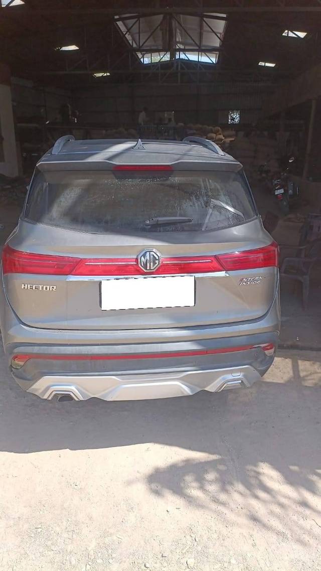 https://images10.gaadi.com/usedcar_image/4577612/original/processed_0f9c8fbc-4237-4d4b-9e79-10387db313d2.jpg?imwidth=6402