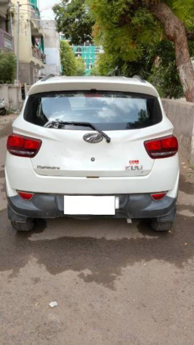 https://images10.gaadi.com/usedcar_image/4577622/original/processed_a52399bc-0a41-4a5e-8047-568cdaf79ba4.jpg?imwidth=6401