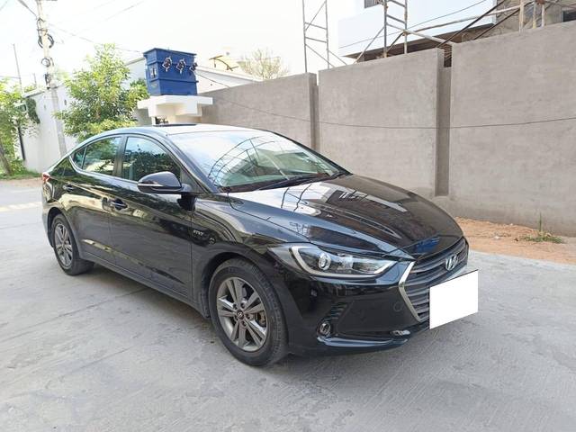 https://images10.gaadi.com/usedcar_image/4577681/original/processed_85cc52283dcf5063cf6de2cfa5d4ecb0.jpg?imwidth=6400
